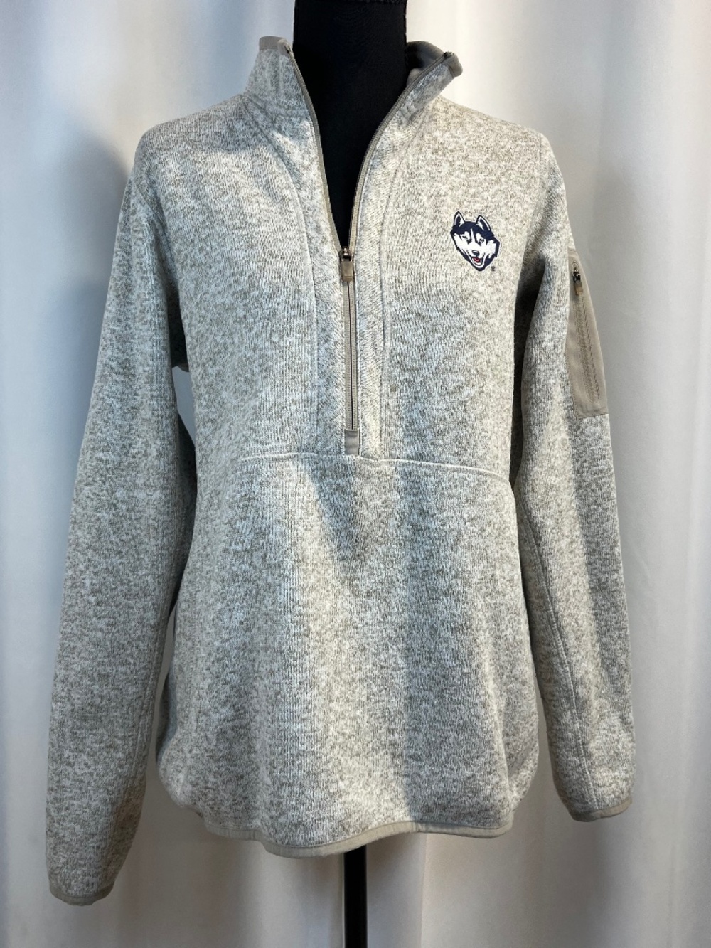 Antigua UConn Huskies Women's Fortune Oatmeal Half Zip Pullover Sweater sz L